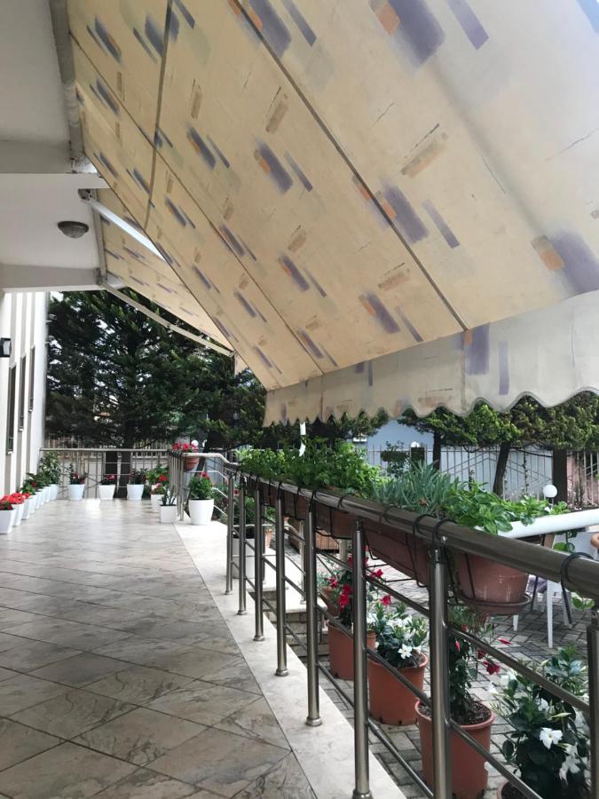 Guest House Il Palazzo Durres Ngoại thất bức ảnh