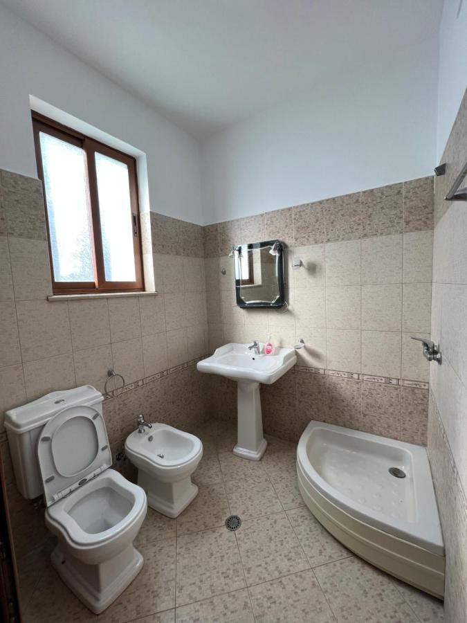Guest House Il Palazzo Durres Ngoại thất bức ảnh