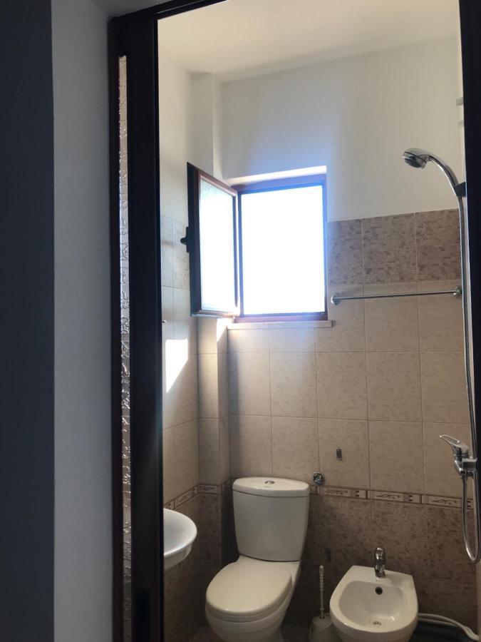 Guest House Il Palazzo Durres Ngoại thất bức ảnh